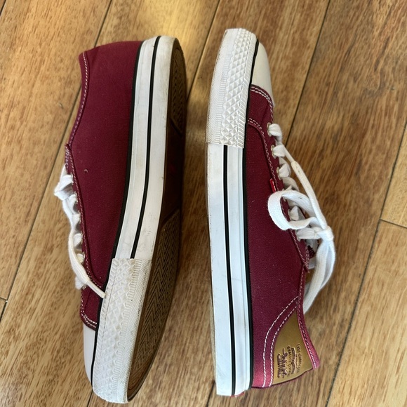 Levi’s comfort burgundy low top sneakers in very good condition - Picture 3 of 8